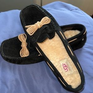 Ugg slippers/mocs Black size 8